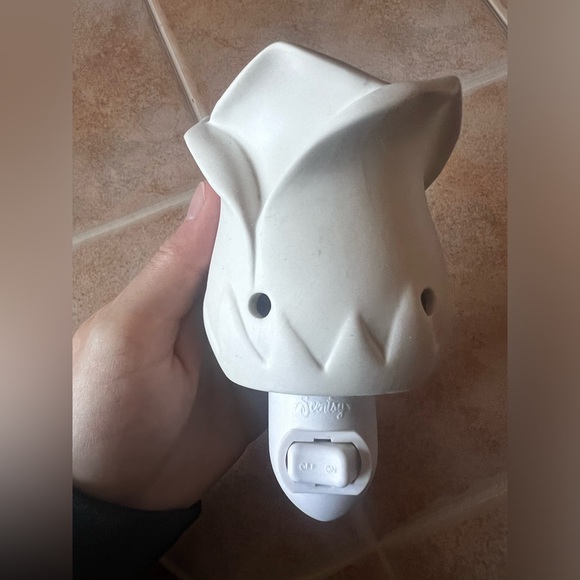 Scentsy, Tea Rose mini Warmer⭐️ - Picture 11 of 15